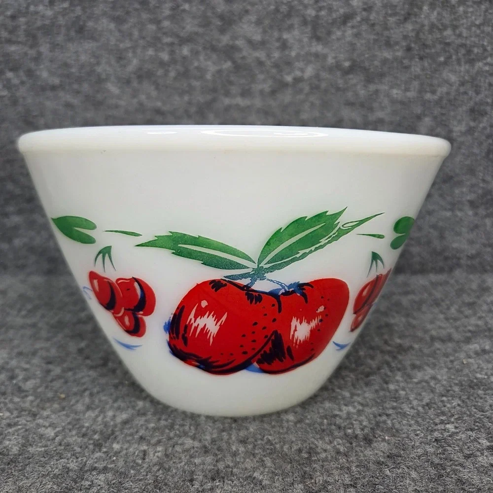 Vtg MCM Fire King Apples Cherries Splash Proof Mixing Bowl 7.5